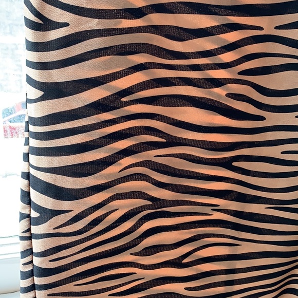 Forever 21 Tiger Print Midi Skirt with Slit - Picture 3 of 6